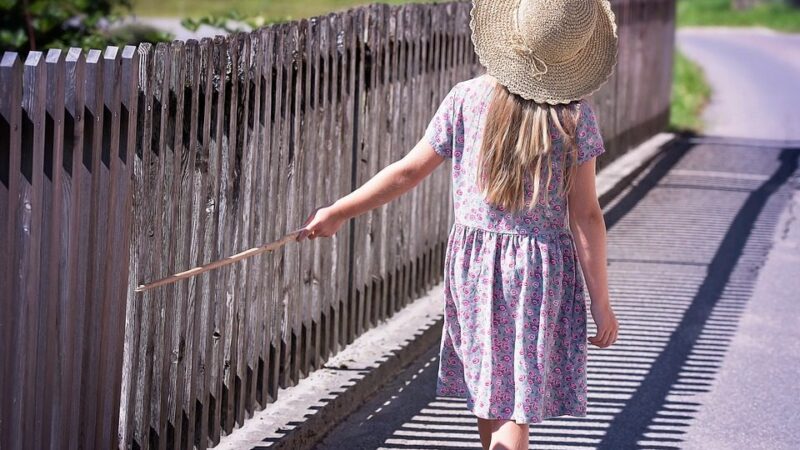 5 conseils pour bien clôturer votre terrain et éviter que vos enfants ne puissent se sauver